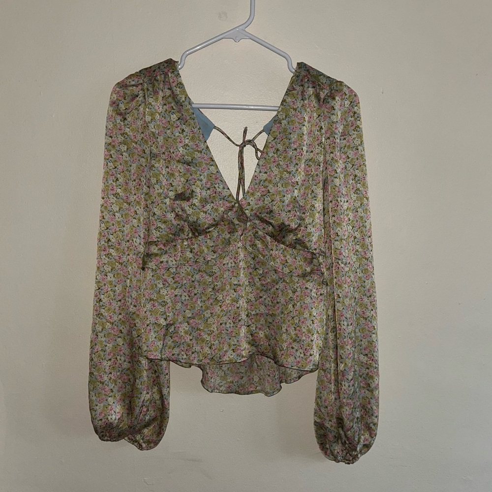 ASTR the Label Floral Long Sleeve Cutout Back Blouse